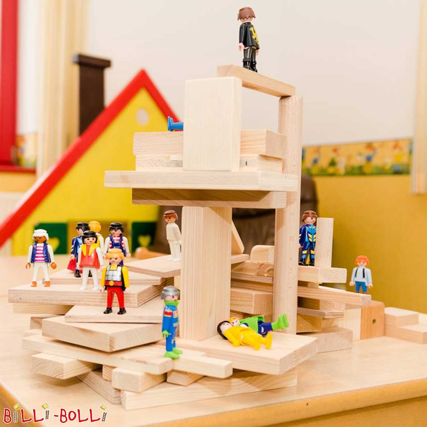 Die Kindergartengruppe „Schmetterlinge“ hat diese Hölzer selbst … (Kostenloses Bastelholz für Kindergärten)