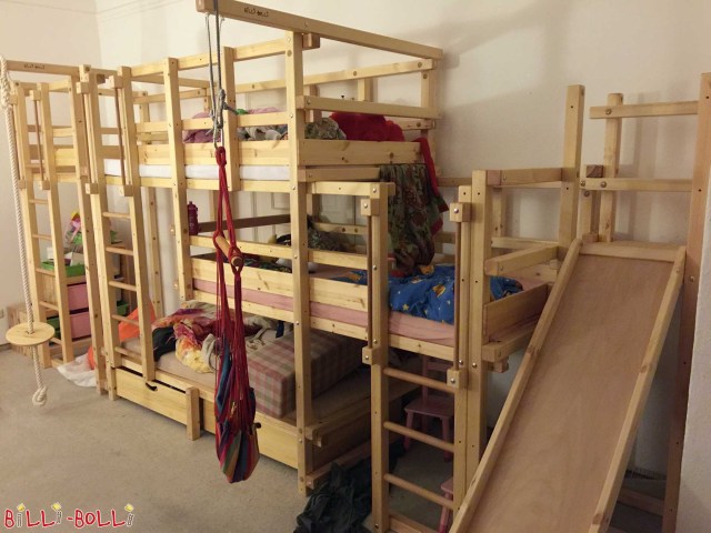 Das wahrscheinlich längste Kinderbett der Welt: Hier ein Dreier-Etagenbett … (Dreier-Etagenbetten)