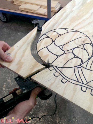 Schritt 5: Figur aussägen (Figuren zur Verkehrsberuhigung)