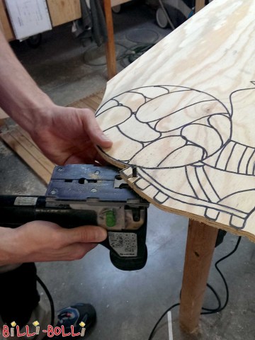 Schritt 5: Figur aussägen (Figuren zur Verkehrsberuhigung)