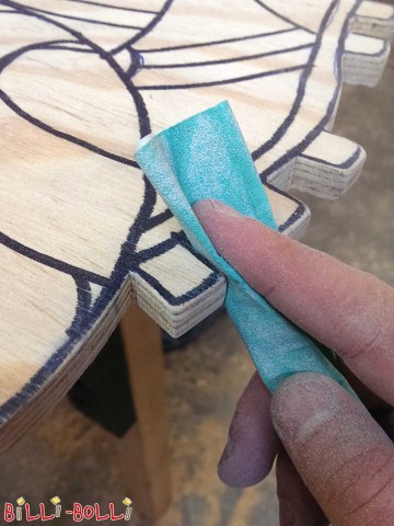 Schritt 6: Kanten ausbessern und schleifen (Figuren zur Verkehrsberuhigung)