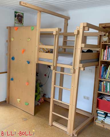 Kinderhochbett aus Buche mit Kletterwand (Klettern)