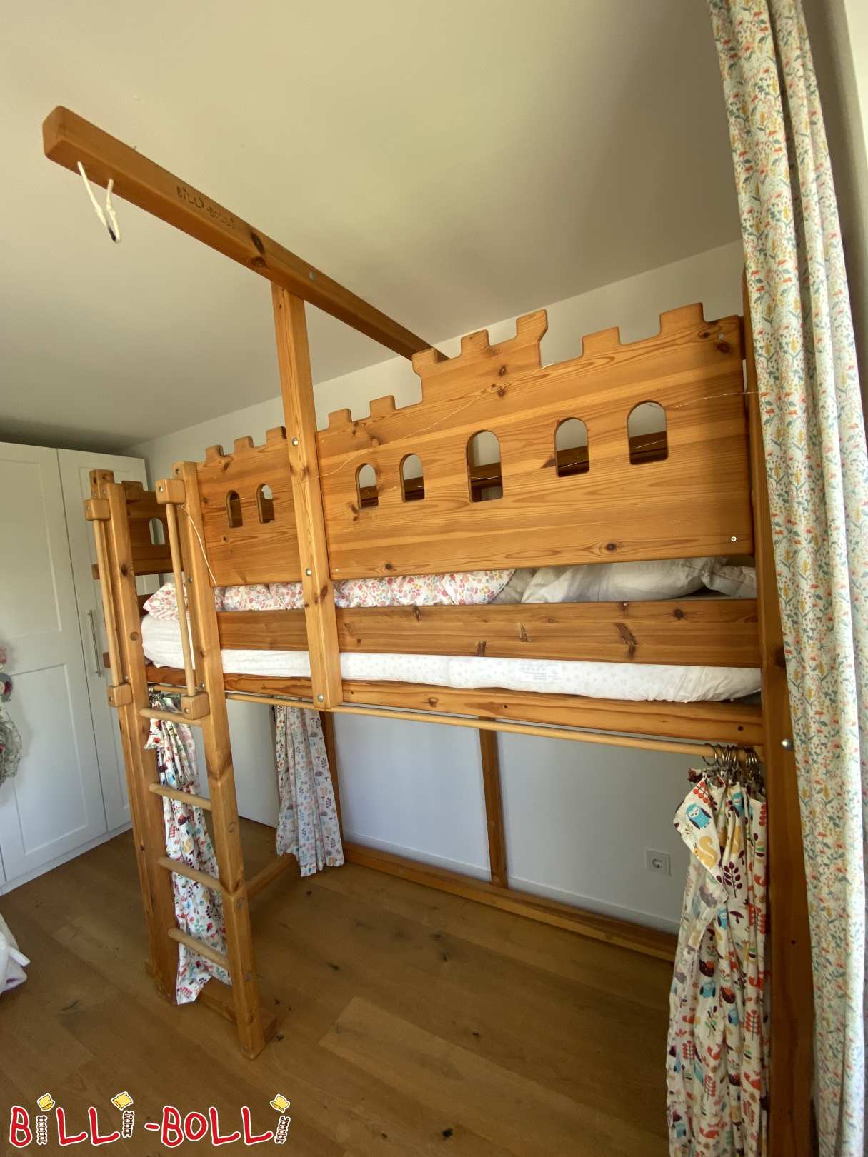 Ritterburg Hochbett 90x200cm / Kronberg nahe Frankfurt (Kategorie: Hochbett mitwachsend gebraucht)