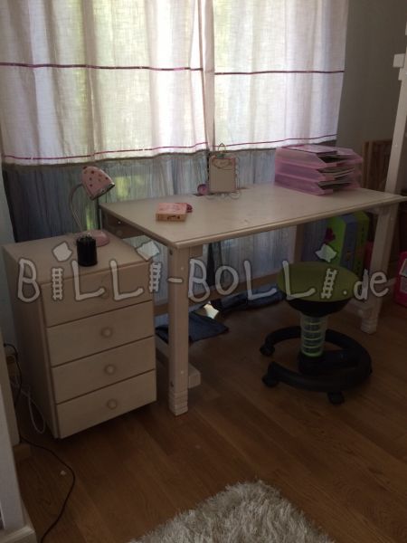 Billi Bolli 2x Schreibtisch Buche weiß lasiert & 1x Rollcontainer (Kategorie: Kindermöbel gebraucht)