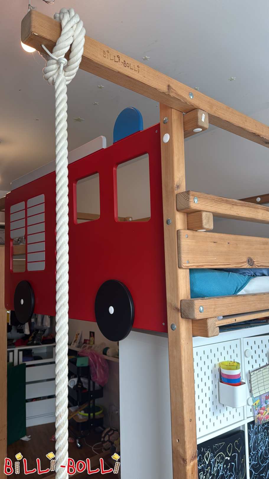 Billi-Bolli Hochbett mit Feuerwehr Auto & Zubehör – 140x200 cm (Kategorie: Hochbett mitwachsend gebraucht)