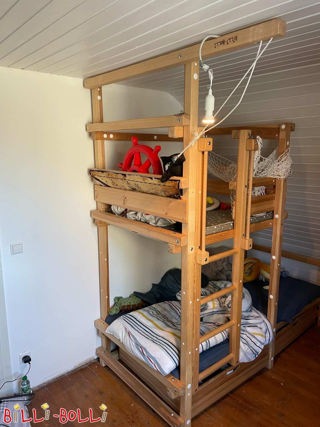 Dachschrägenbett um 3 cm gekürzt, Kiefer (Kategorie: Dachschrägenbett gebraucht)