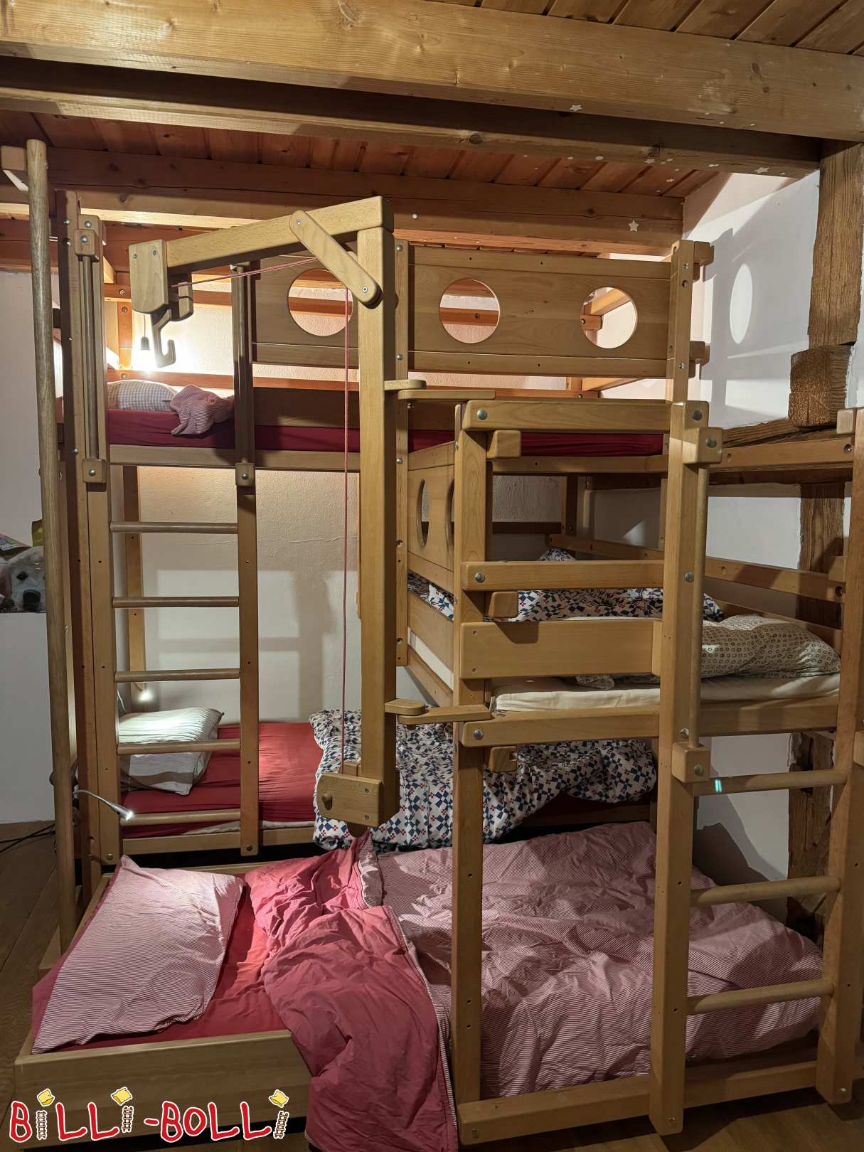 Dreier-Etagen Bett + Gästebett (ausziehbar) Nähe Ammersee (Kategorie: Dreier-Etagenbetten gebraucht)