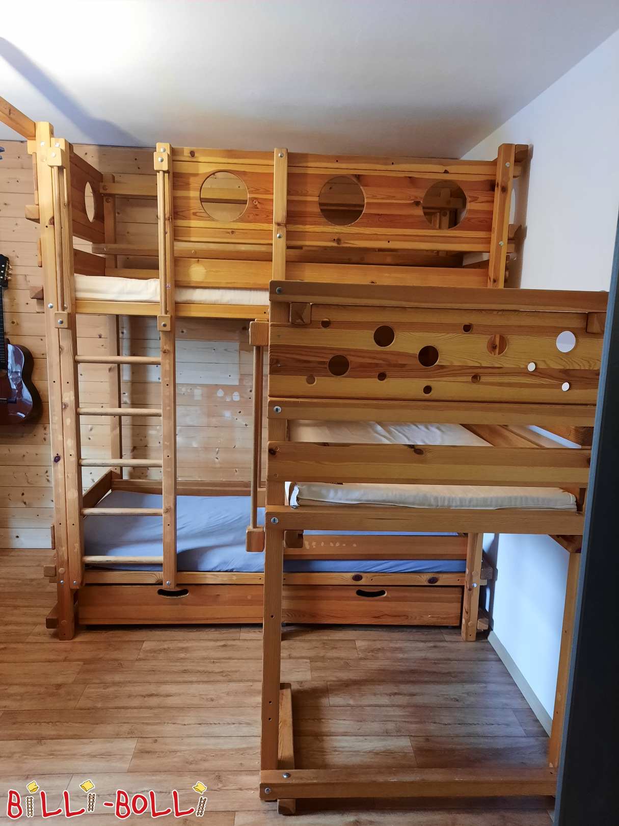 Dreier Etagenbett-über-Eck, Themenbretter, Bettkasten und -regal, (Kategorie: Dreier-Etagenbetten gebraucht)