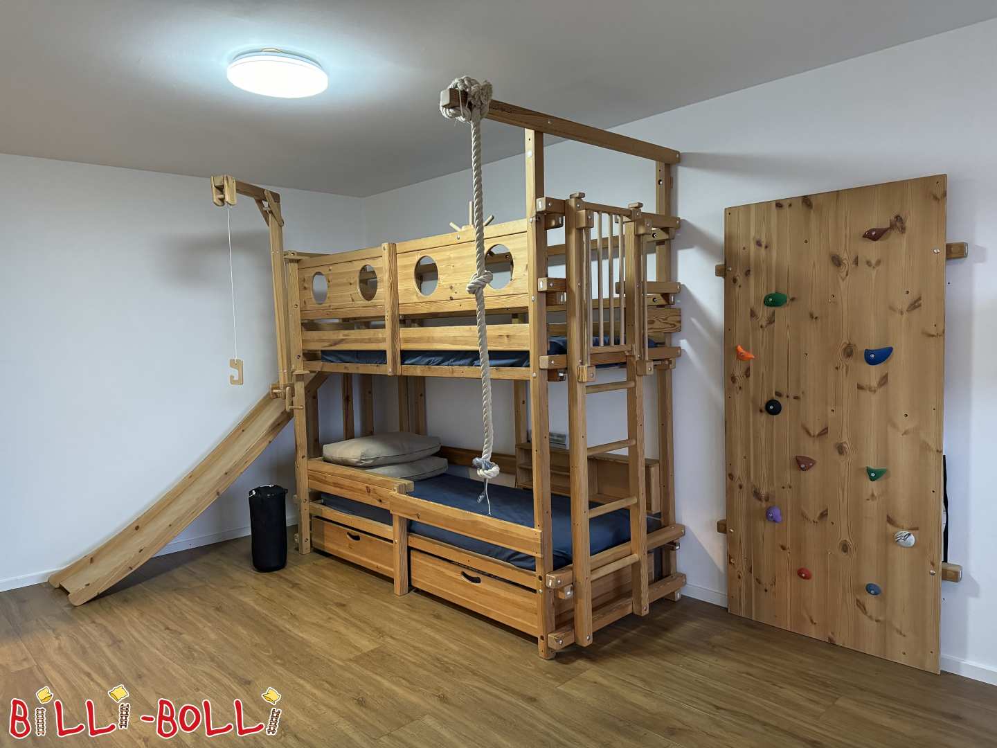 Etagenbett mit Rutsche, Kran, Schaukel und Kletterwand - Bett 90x220 (Kategorie: Etagenbett gebraucht)