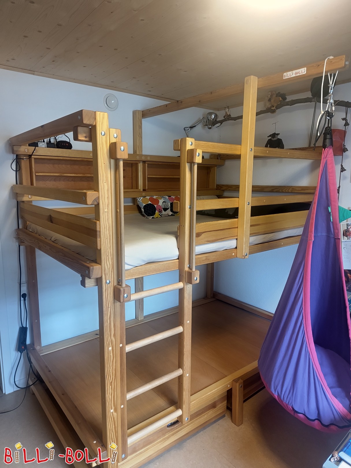 Inserat 7088: Etagenbett, 120x200 cm, Kiefer, nur 3 Jahre alt mit viel Zubehör Etagenbett, 120x200 cm, Kiefer, nur 3 Jahre alt mit viel Zubehör (Kategorie: Etagenbett gebraucht)