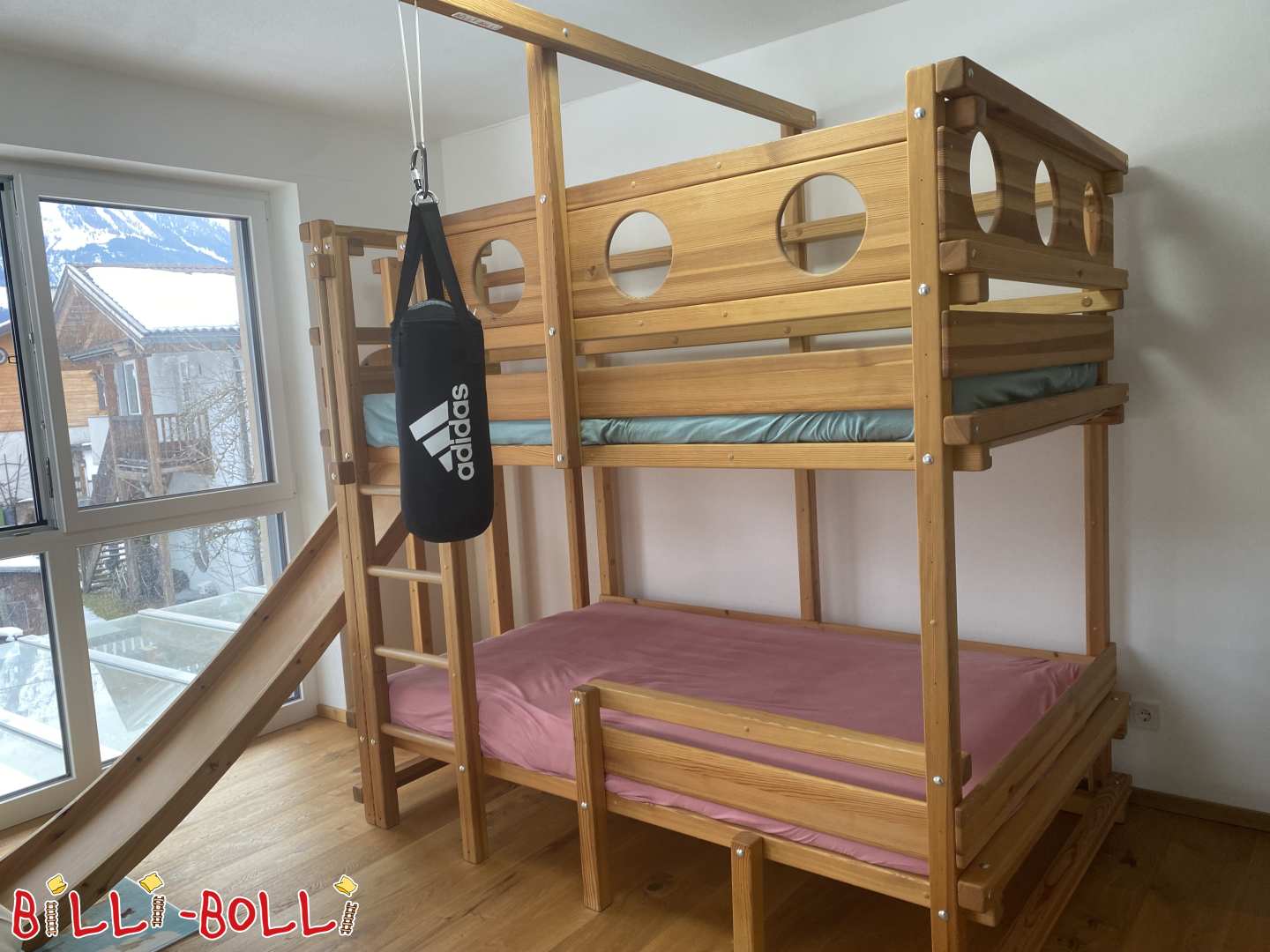 Etagenbett 120x200 mit Rutschenturm, Schaukelbalken, Bullaugen (Kategorie: Etagenbett gebraucht)