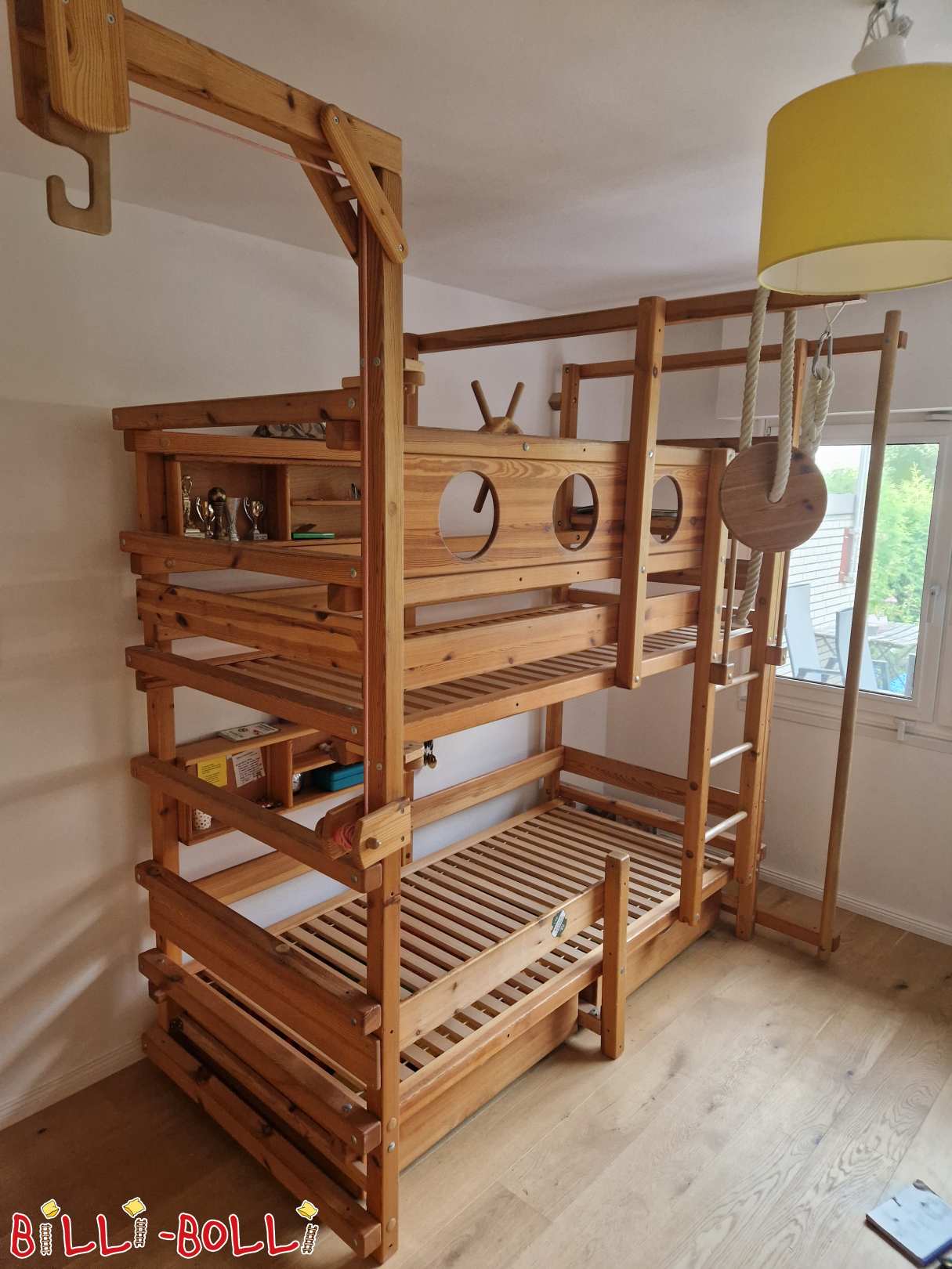 Etagenbett 90x200 cm, Feuerwehrstange, Spielkran und weiteres Zubehör (Kategorie: Etagenbett gebraucht)