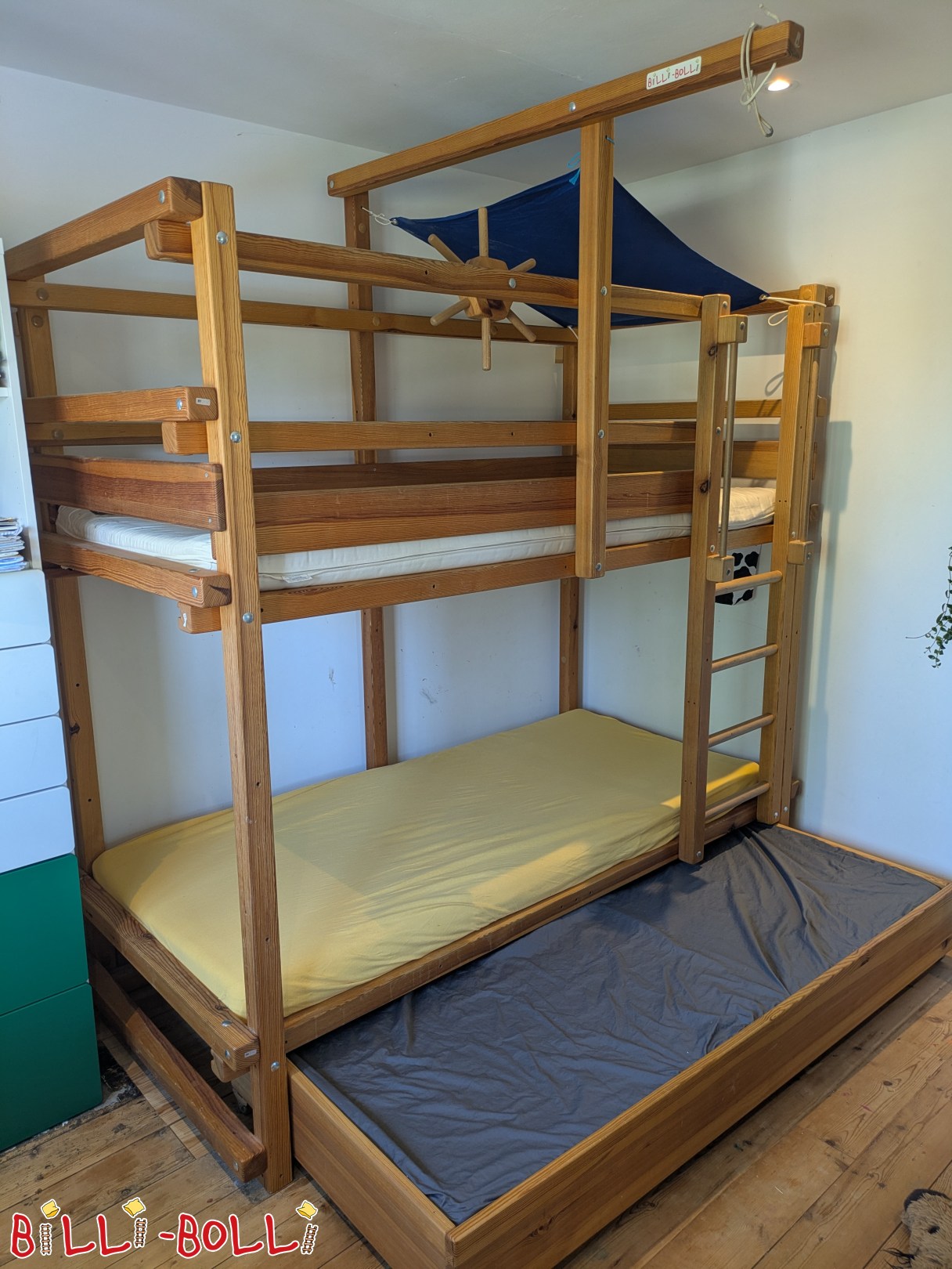 Inserat 5741: Etagenbett 90x200 mit Bettkastenbett, Nähe Oxford in England Etagenbett 90x200 mit Bettkastenbett, Nähe Oxford in England (Kategorie: Etagenbett gebraucht)