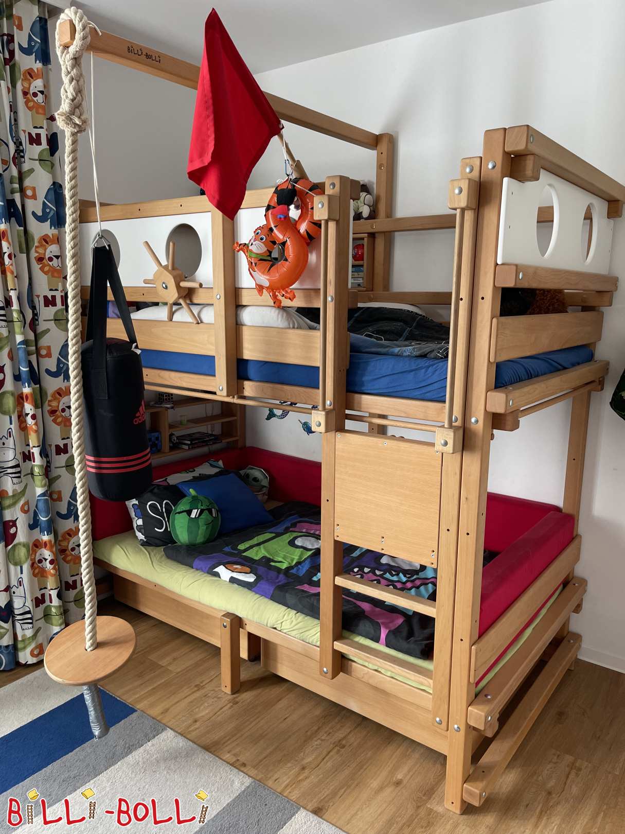 Etagenbett in 100 x 200 cm in Buche mit Bullaugenbrettern in weiß (Kategorie: Etagenbett gebraucht)