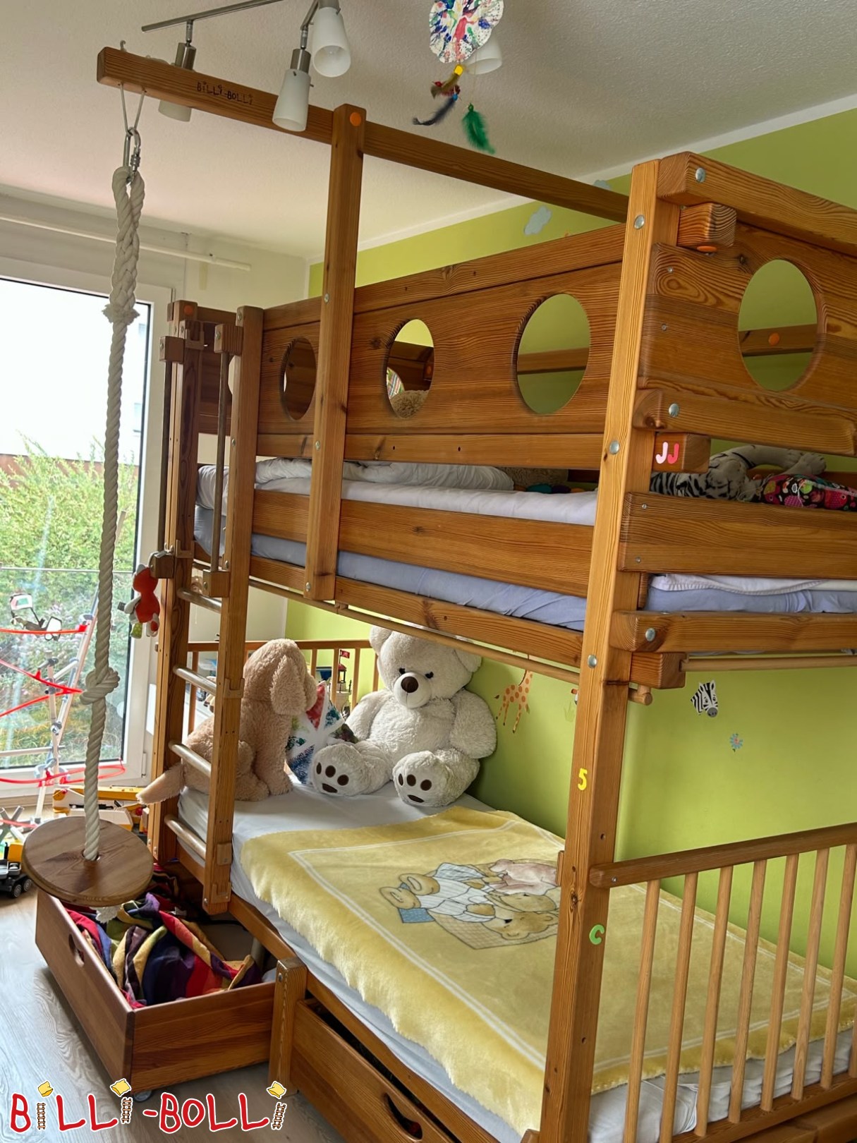 Inserat 5727: Etagenbett mit Bettkastenbett-Kiefer-Bullaugen-Themenbrett-Nuernberg Etagenbett mit Bettkastenbett-Kiefer-Bullaugen-Themenbrett-Nuernberg (Kategorie: Etagenbett gebraucht)