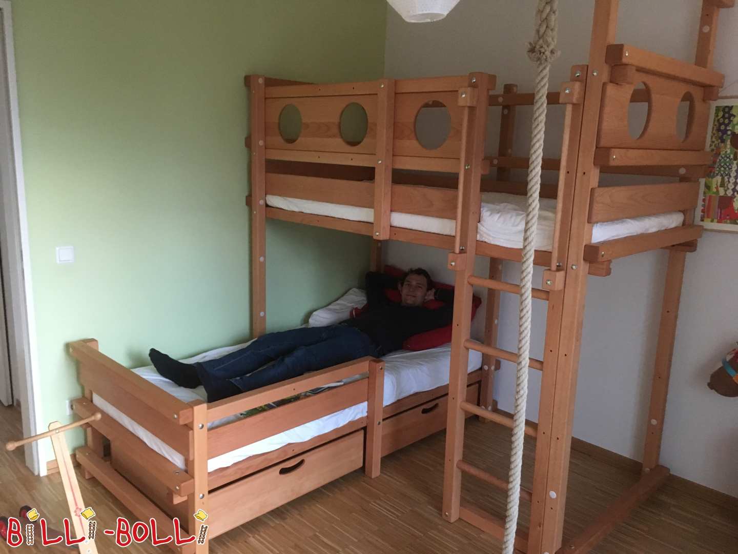 Etagenbett-über-Eck aus Buche mit Zubehör von 2019 (bei Hamburg) (Kategorie: Etagenbett-über-Eck gebraucht)