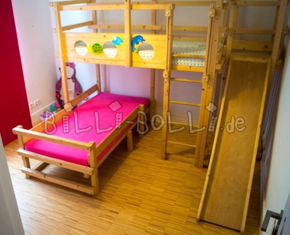 Etagenbett-über-Eck mit Rutsche (Hochbett gebraucht) Etagenbett-über-Eck mit Rutsche (Hochbett gebraucht)