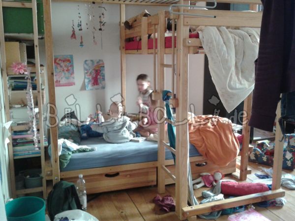 Extrahohes Dreierbett über Eck (Etagenbett gebraucht) Extrahohes Dreierbett über Eck (Etagenbett gebraucht)