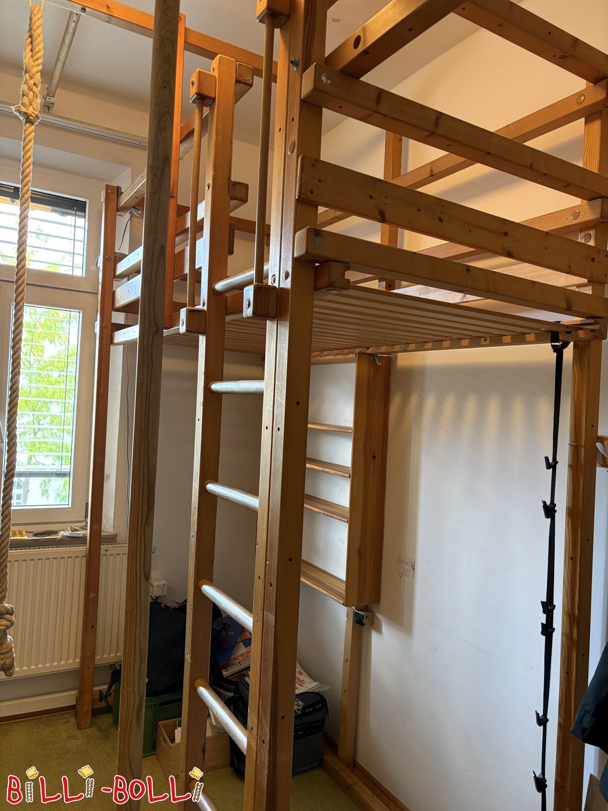 Inserat 5742: Hochbett mitwachsend mit extrahohen Füßen, mit Stehhöhe unterm Bett Hochbett mitwachsend mit extrahohen Füßen, mit Stehhöhe unterm Bett (Kategorie: Hochbett mitwachsend gebraucht)