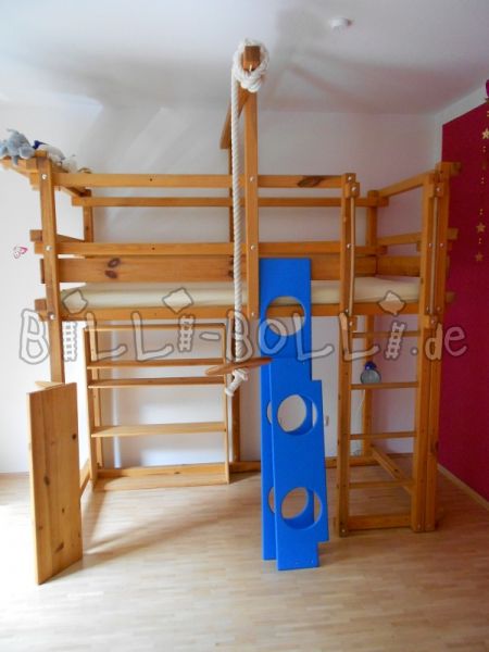 Hochbett mit blauen Kojenbrettern und Zubehör (Kategorie: Hochbett gebraucht) Hochbett mit blauen Kojenbrettern und Zubehör (Kategorie: Hochbett gebraucht)
