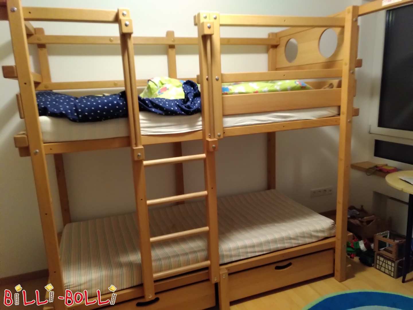 Hochbett mit Rutsche, Bettkästen und (niedrigem) Schaukelbalken (Kategorie: Etagenbett gebraucht)