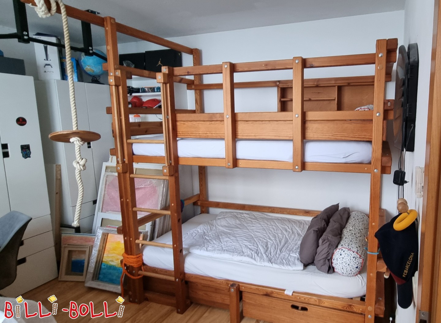 Inserat 5748: Hochbett Über-Eck inkl. Teile Jugendbett Typ B Hochbett Über-Eck inkl. Teile Jugendbett Typ B (Kategorie: Zubehör/Erweiterungsteile gebraucht)
