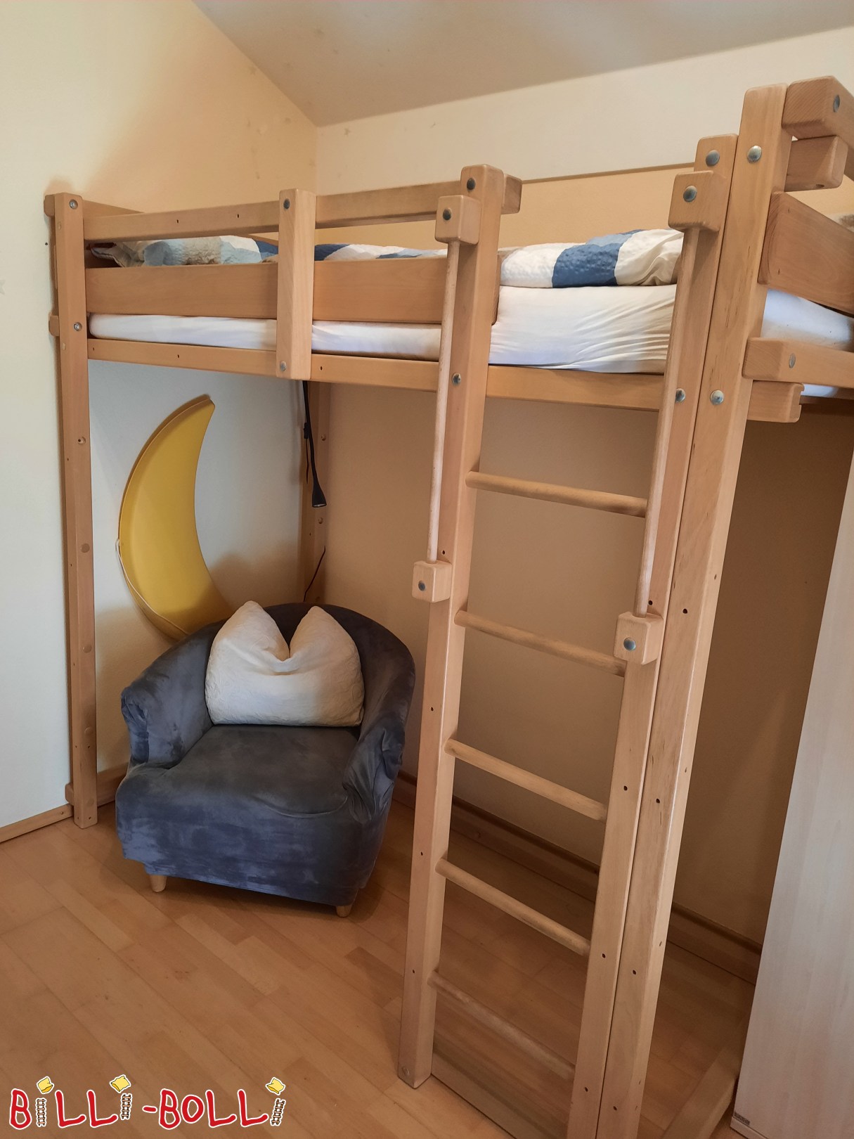 Inserat 5724: Jugend-Hochbett, 90x200cm, Buche, Ölwachs behandelt Jugend-Hochbett, 90x200cm, Buche, Ölwachs behandelt (Kategorie: Jugend-Hochbett gebraucht)