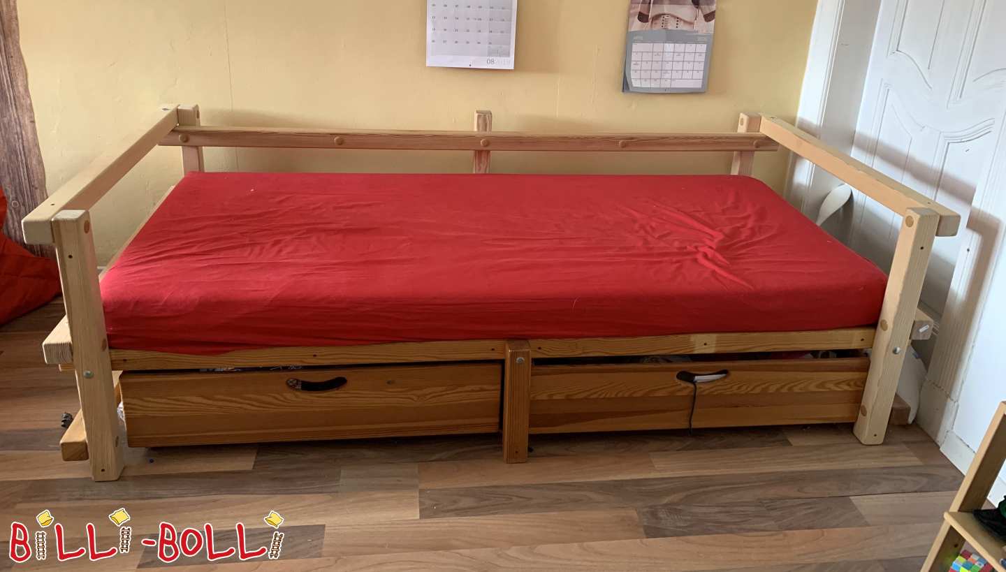 Jugendbett niedrig Typ D mit hohen Seiten und Rückenlehne (Kategorie: Etagenbett gebraucht)