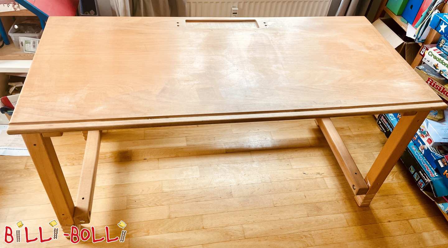 Kinderschreibtisch aus Buche (Kategorie: Kindermöbel gebraucht) Kinderschreibtisch aus Buche (Kategorie: Kindermöbel gebraucht)