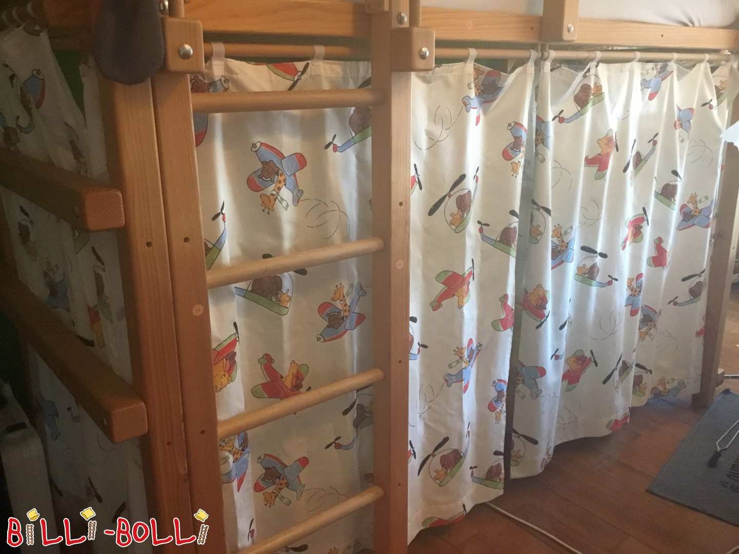 Kletterseil und Vorhänge (Hochbett gebraucht) Kletterseil und Vorhänge (Hochbett gebraucht)