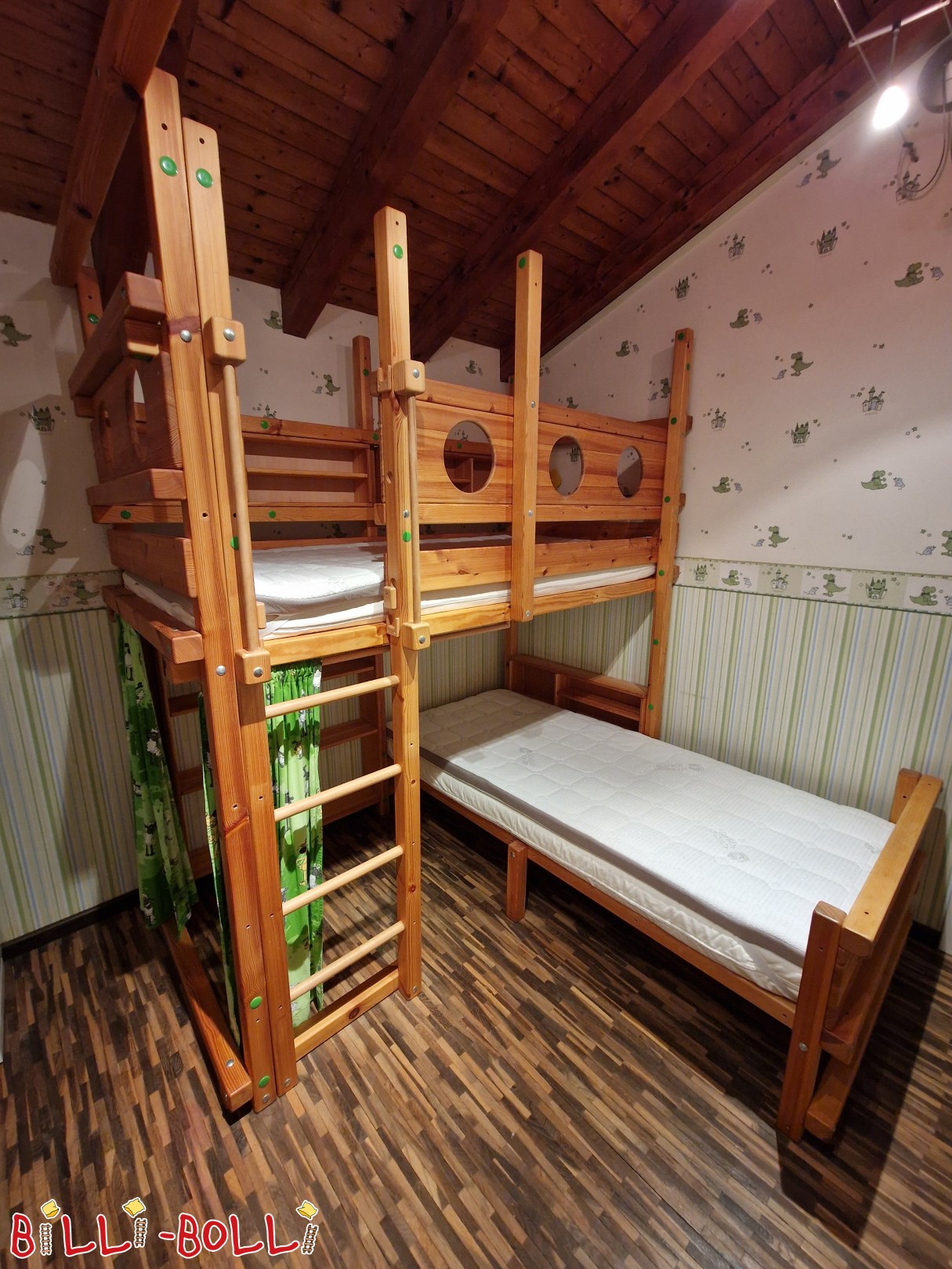 Mitwachsendes Etagenbett über Eck, Kiefer geölt mit viel Zubehör (Kategorie: Etagenbett-über-Eck gebraucht)