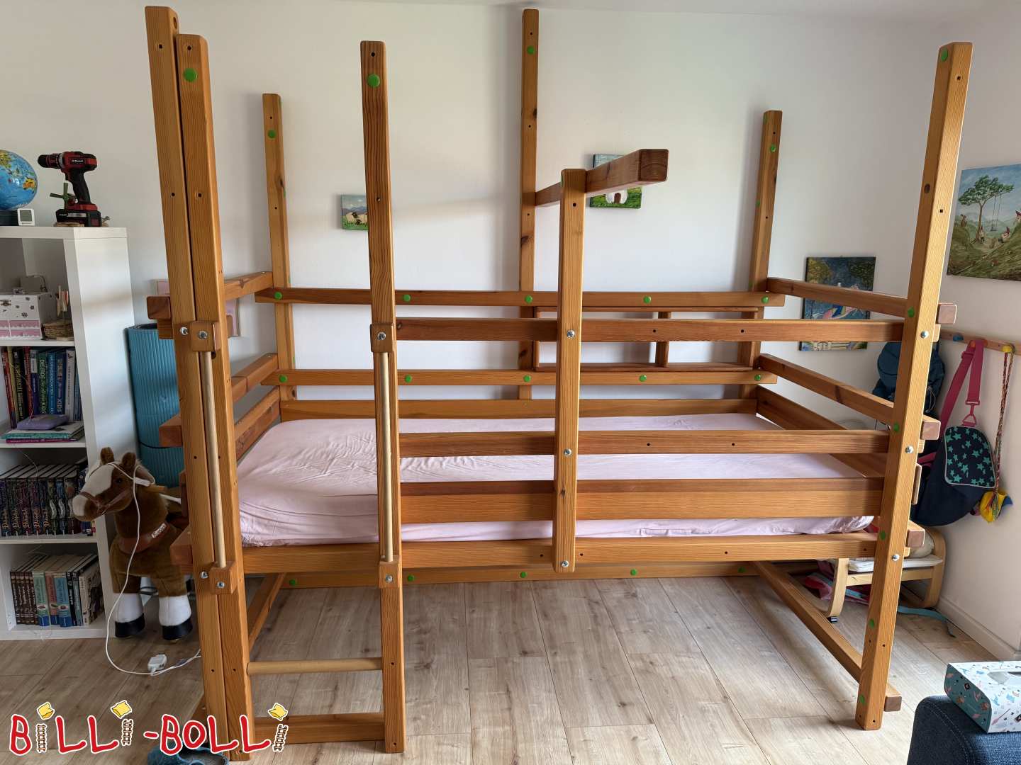 Mitwachsendes Hochbett 100x200cm, Kiefer honigfarben geölt mit Regalen (Kategorie: Hochbett mitwachsend gebraucht)