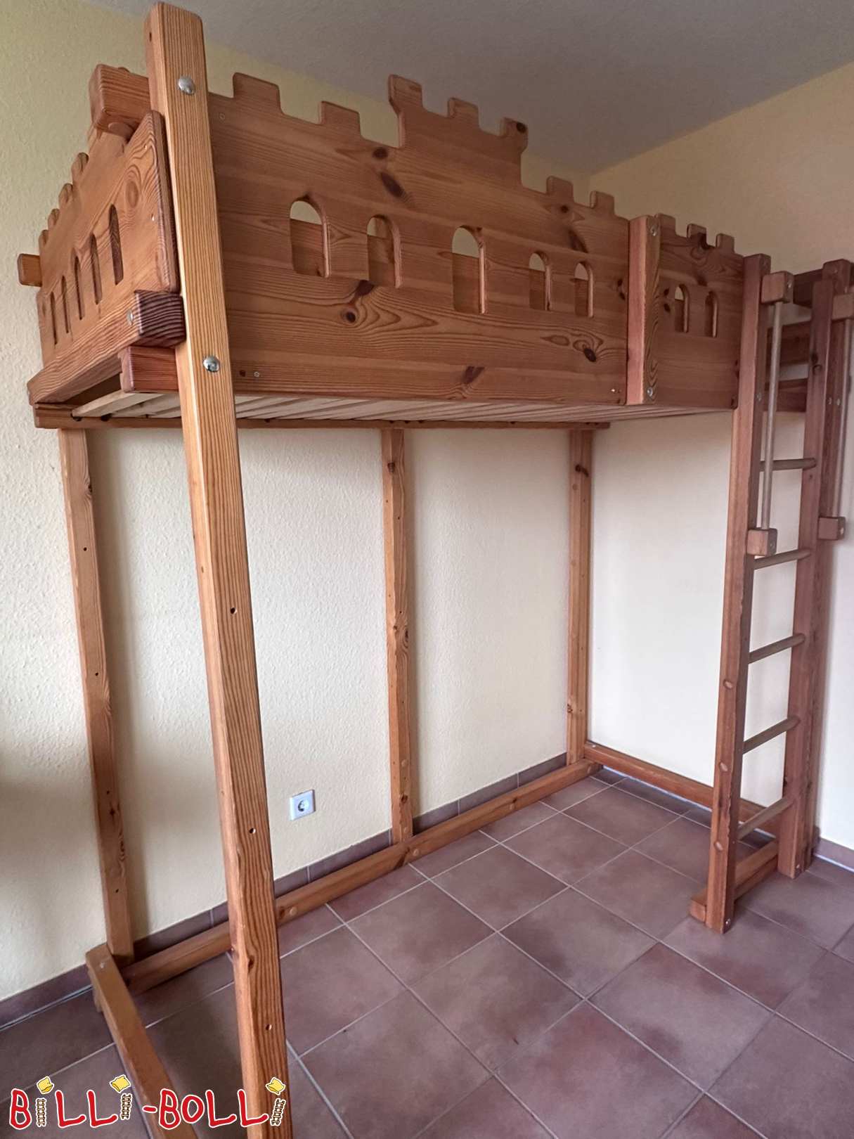Mitwachsendes Hochbett 90x200 cm, Kiefer – mit Ritterburg-Zubehör (Kategorie: Zubehör/Erweiterungsteile gebraucht)