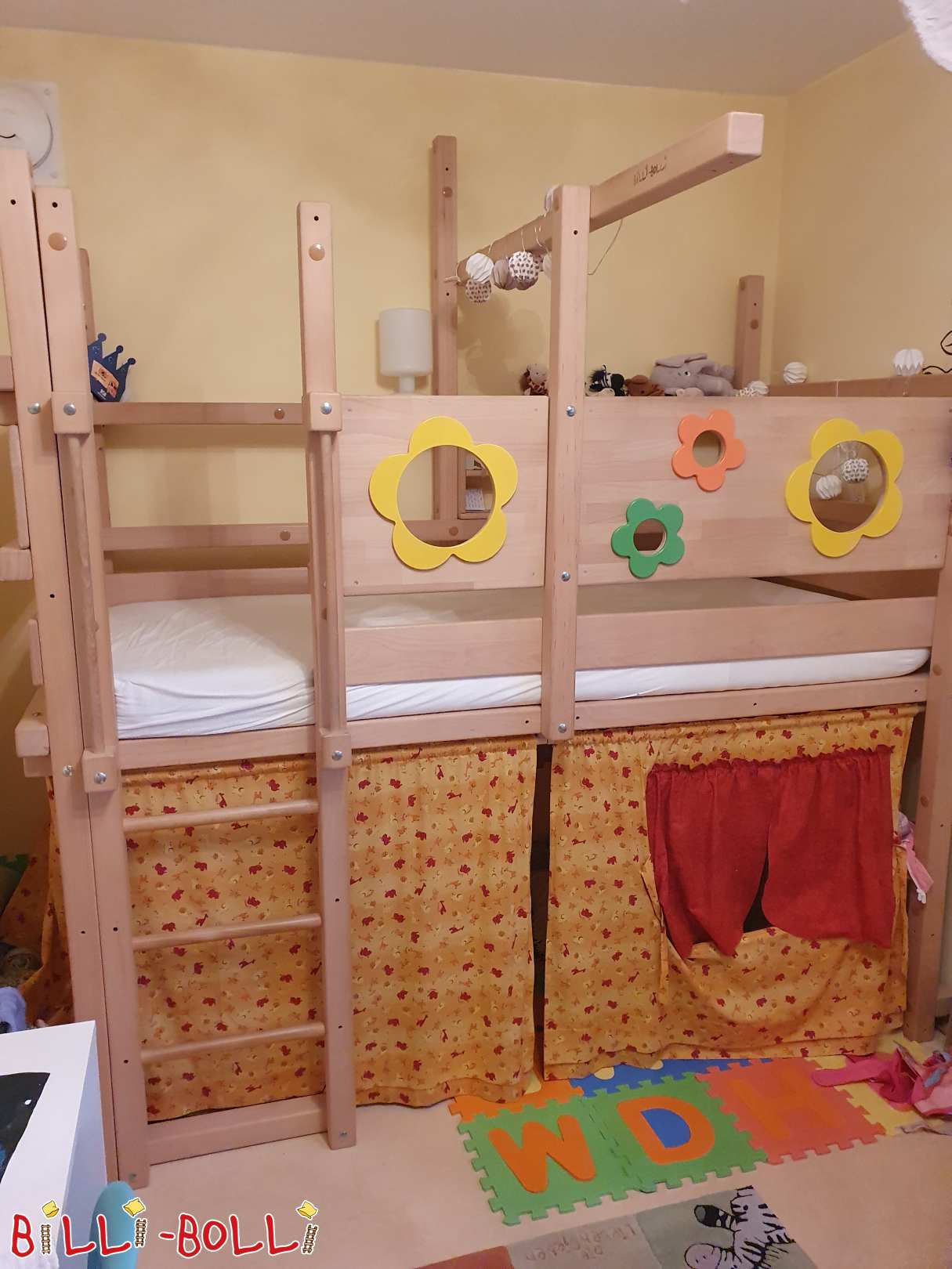 Mitwachsendes Hochbett Blumen, Buche, 90×200cm, mit Zubehör (Kategorie: Hochbett mitwachsend gebraucht) Mitwachsendes Hochbett Blumen, Buche, 90×200cm, mit Zubehör (Kategorie: Hochbett mitwachsend gebraucht)