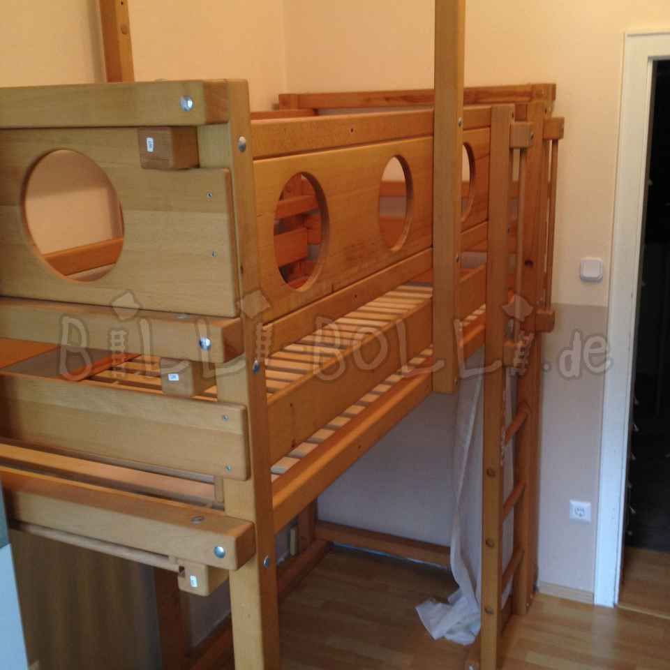 Mitwachsendes Hochbett Buche geölt 90x200 cm für kleine Piraten (Hochbett gebraucht) Mitwachsendes Hochbett Buche geölt 90x200 cm für kleine Piraten (Hochbett gebraucht)