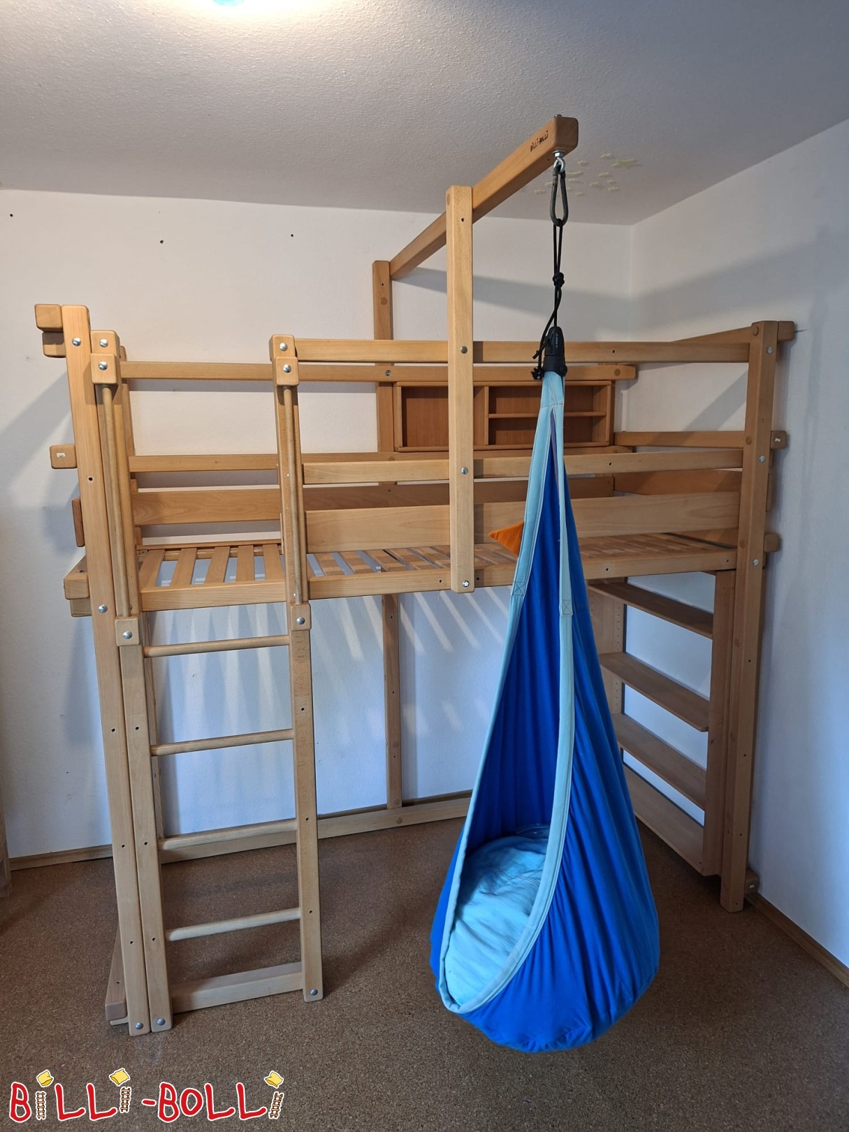 Inserat 5761: Mitwachsendes Hochbett Buche geölt-gewachst mit Regalen und Hängehöhle Mitwachsendes Hochbett Buche geölt-gewachst mit Regalen und Hängehöhle (Kategorie: Hochbett mitwachsend gebraucht)
