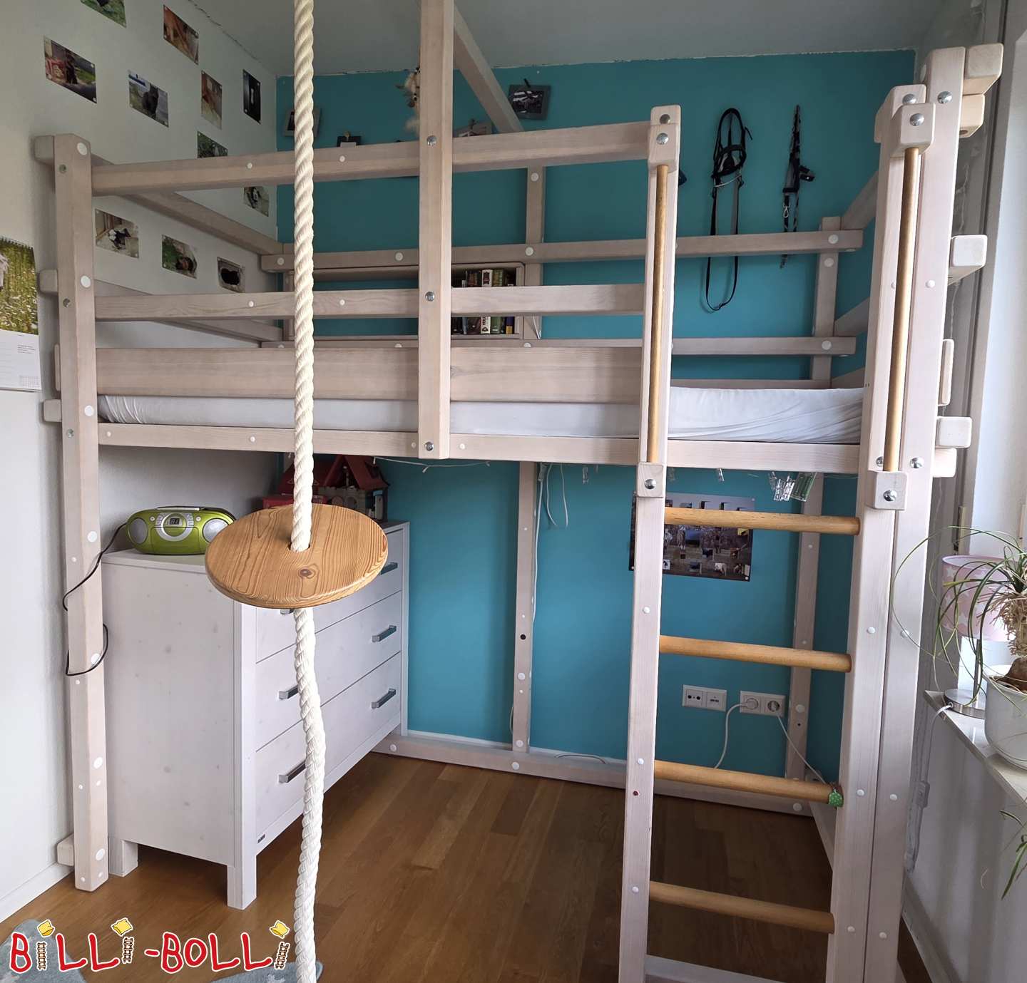 Mitwachsendes Hochbett in Kiefer, weiß lasiert, in Tübingen (Kategorie: Hochbett mitwachsend gebraucht)