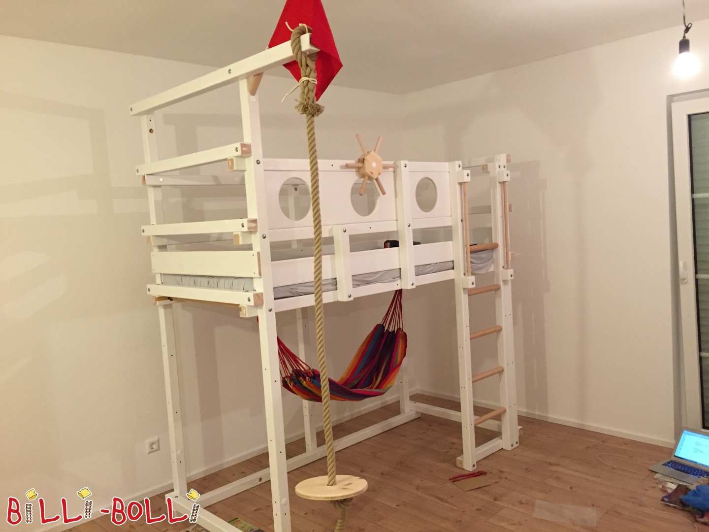 Mitwachsendes Hochbett in sehr gutem Zustand (Kategorie: Hochbett mitwachsend gebraucht)