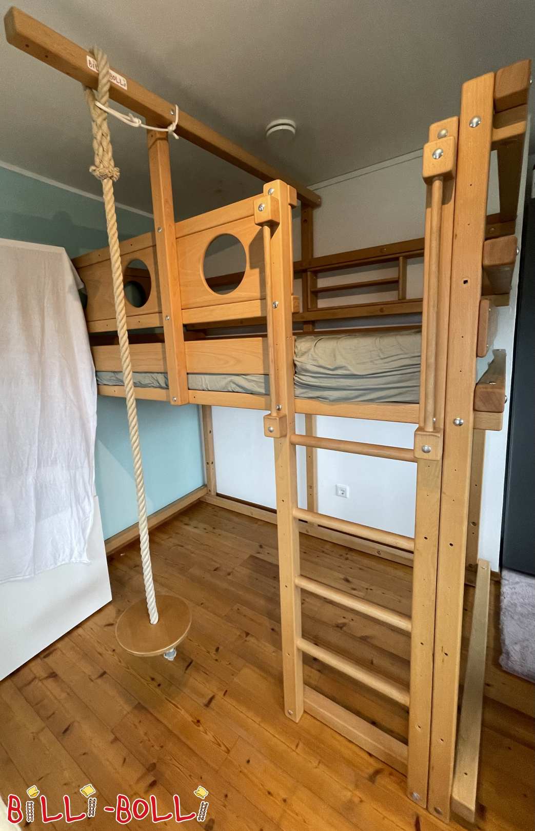Mitwachsendes Hochbett mit Bullaugen-Themenbrettern in Buche, 120x200 (Kategorie: Hochbett mitwachsend gebraucht)
