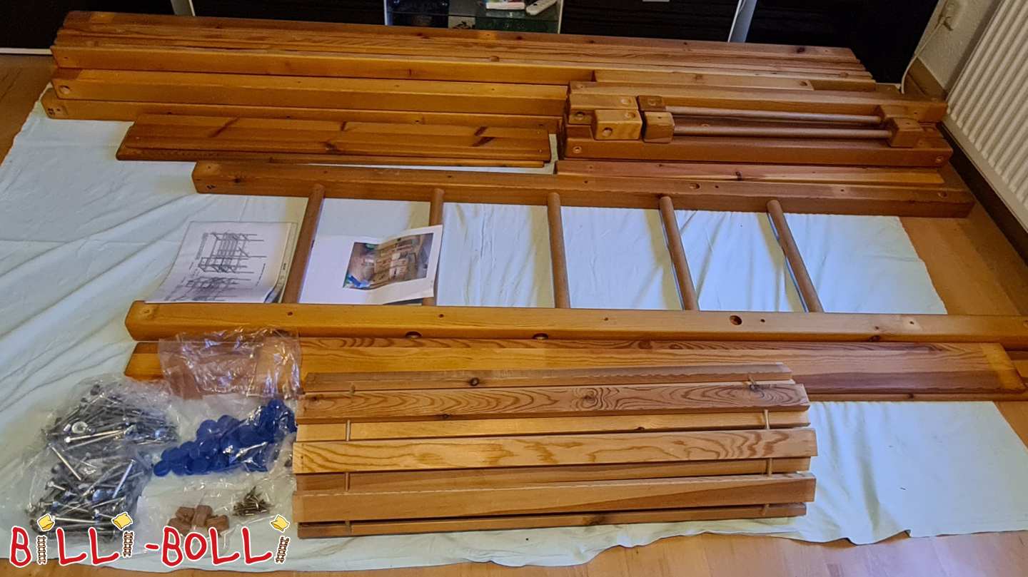 Mitwachsendes Hochbett mit Burgbrettern in Kiefer, geölt (Kategorie: Hochbett mitwachsend gebraucht)