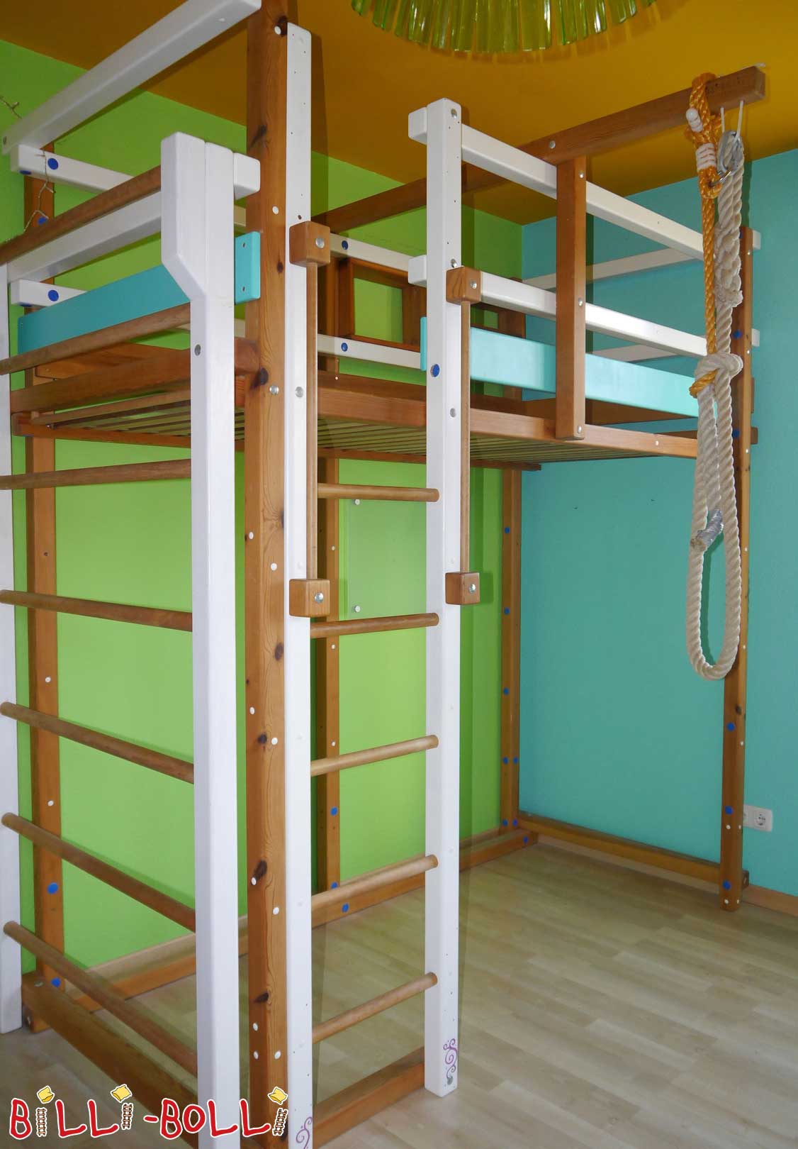 Mitwachsendes Hochbett mit extrahohe Füße und Leiter (Hochbett gebraucht) Mitwachsendes Hochbett mit extrahohe Füße und Leiter (Hochbett gebraucht)