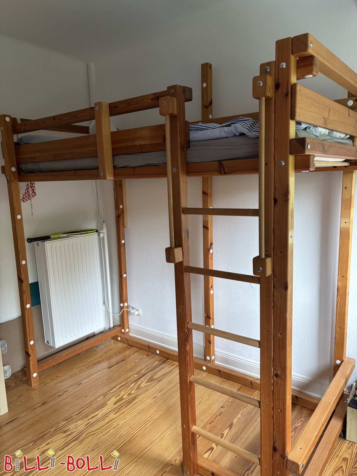 Mitwachsendes Hochbett mit zusätzlicher Schlafebene in Hamburg (Kategorie: Hochbett mitwachsend gebraucht)