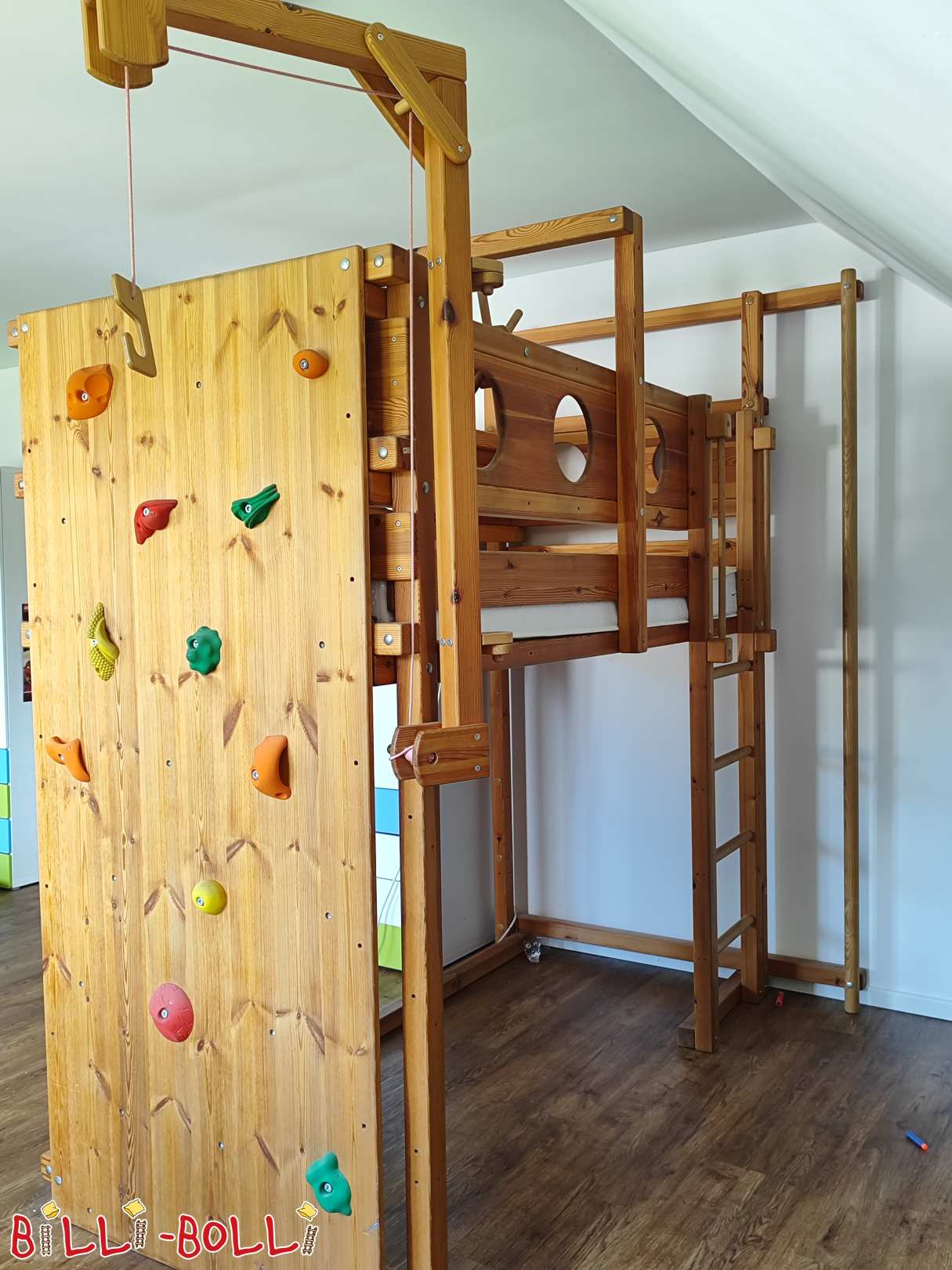 Mitwachsendes Hochbett+Steuerrad, Schaukelteller, Kletterwand und mehr (Kategorie: Hochbett mitwachsend gebraucht)
