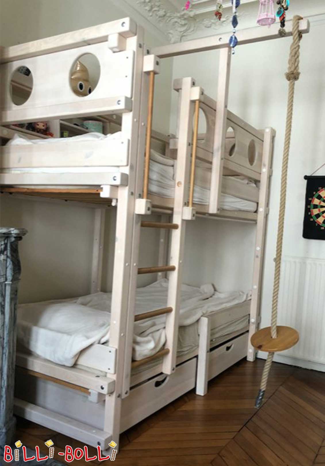 Paris, Frankreich: Etagenbett (Etagenbett gebraucht) Paris, Frankreich: Etagenbett (Etagenbett gebraucht)