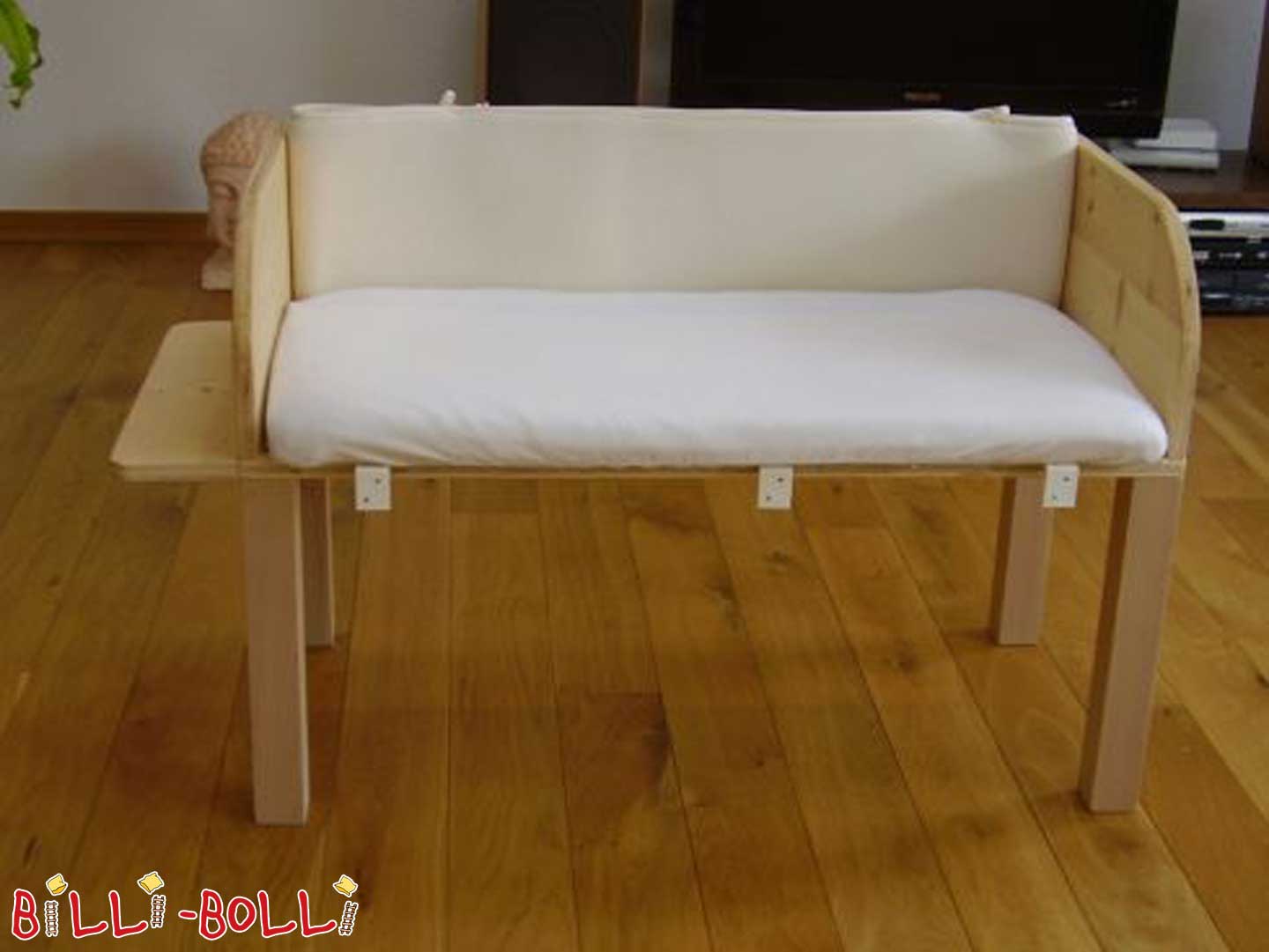 Selbstgebautes Stillbett (Kategorie: Kindermöbel gebraucht) Selbstgebautes Stillbett (Kategorie: Kindermöbel gebraucht)