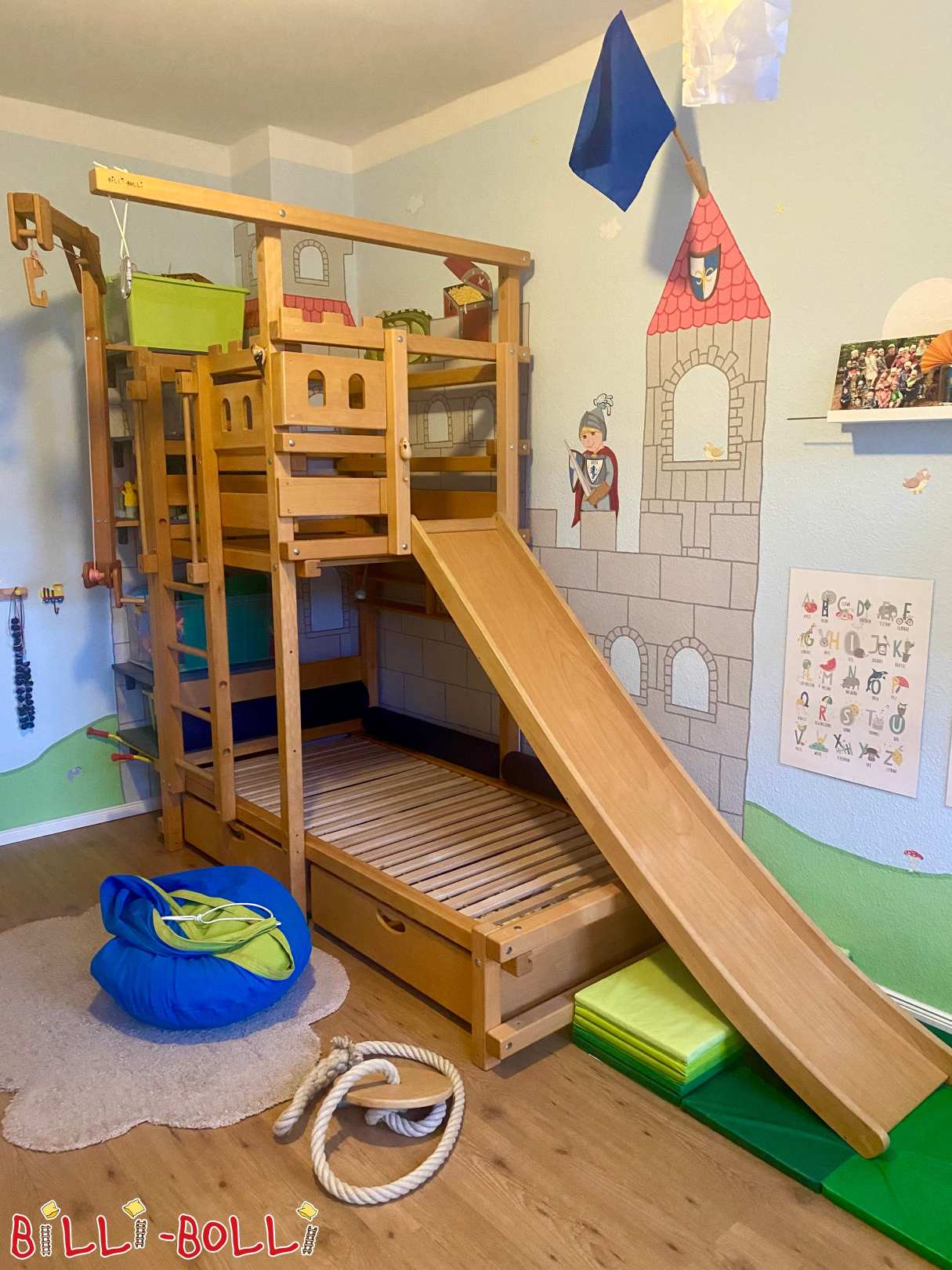 Inserat 7037: Spielbett / Dachschrägenbett m. umfangreichem Zubehör in Chemnitz Spielbett / Dachschrägenbett m. umfangreichem Zubehör in Chemnitz (Kategorie: Dachschrägenbett gebraucht)