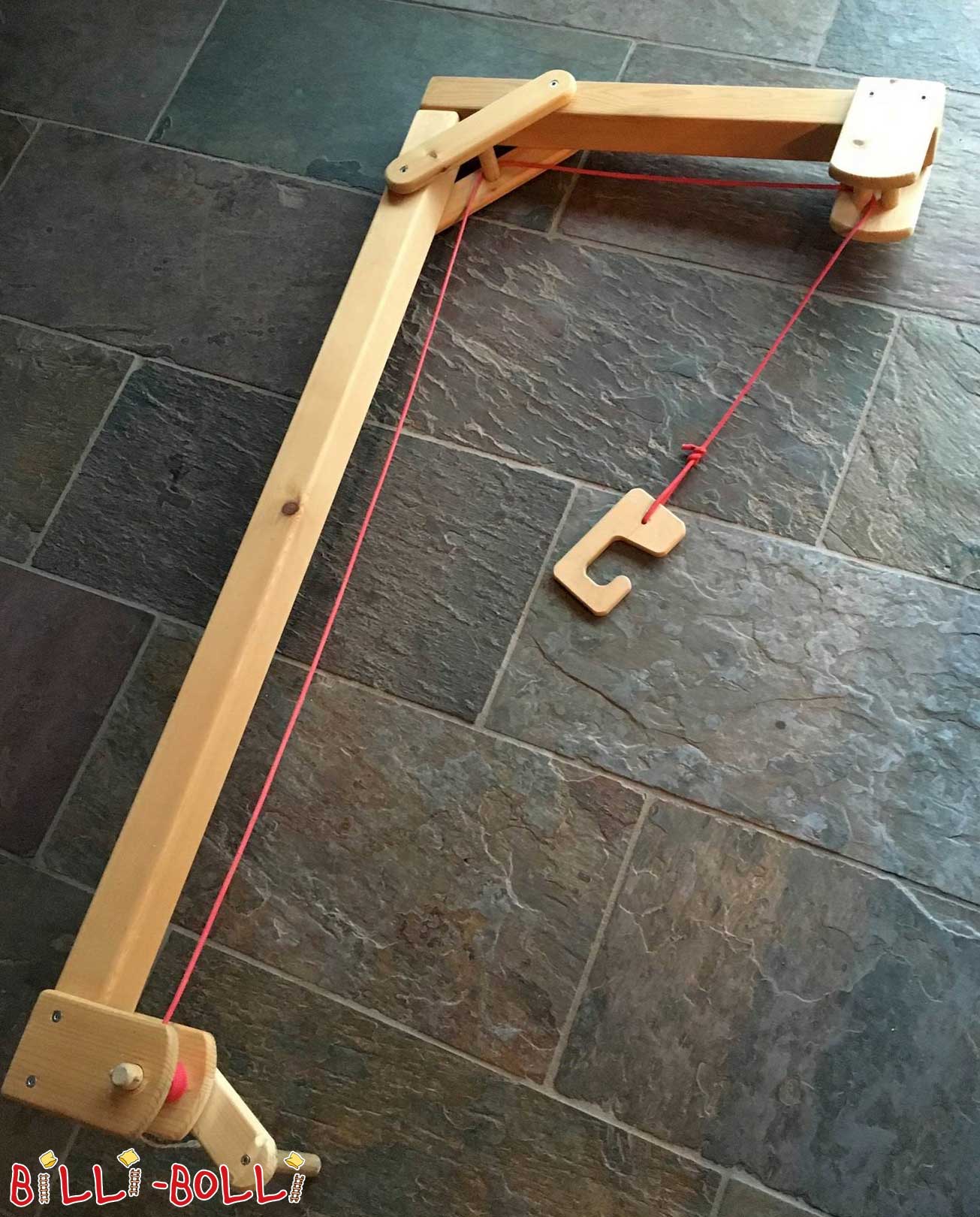 Spielkran, Fichte unbehandelt (Kindermöbel gebraucht) Spielkran, Fichte unbehandelt (Kindermöbel gebraucht)
