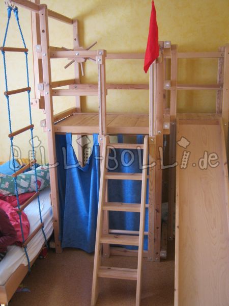 Spielturm und Rutschenturm (Kategorie: Kinderbett gebraucht)