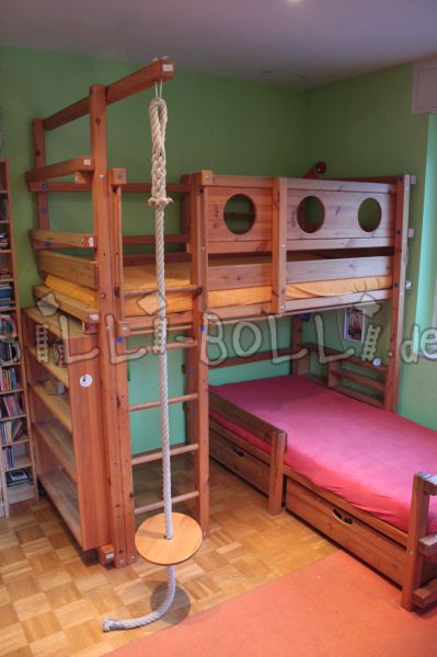 Übereck-Bett, Kiefer honigfarben geölt (Hochbett gebraucht) Übereck-Bett, Kiefer honigfarben geölt (Hochbett gebraucht)