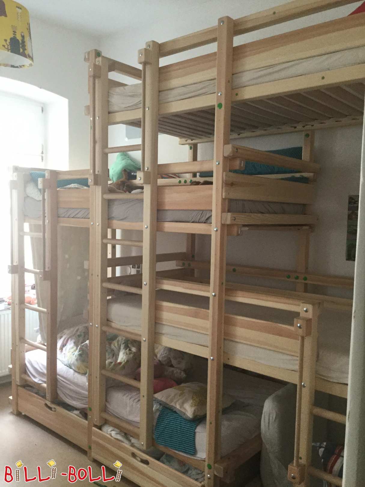 Vierer-Etagen-Bett-seitlich-versetzt (90x200cm) für 4 Kinder (Kategorie: Kindermöbel gebraucht)